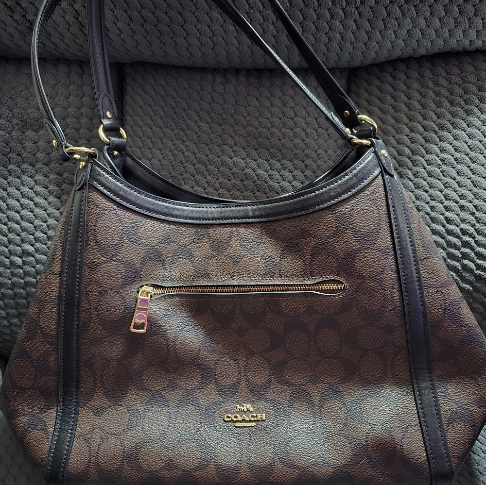 Coach signature print shoulder bag, EUC.